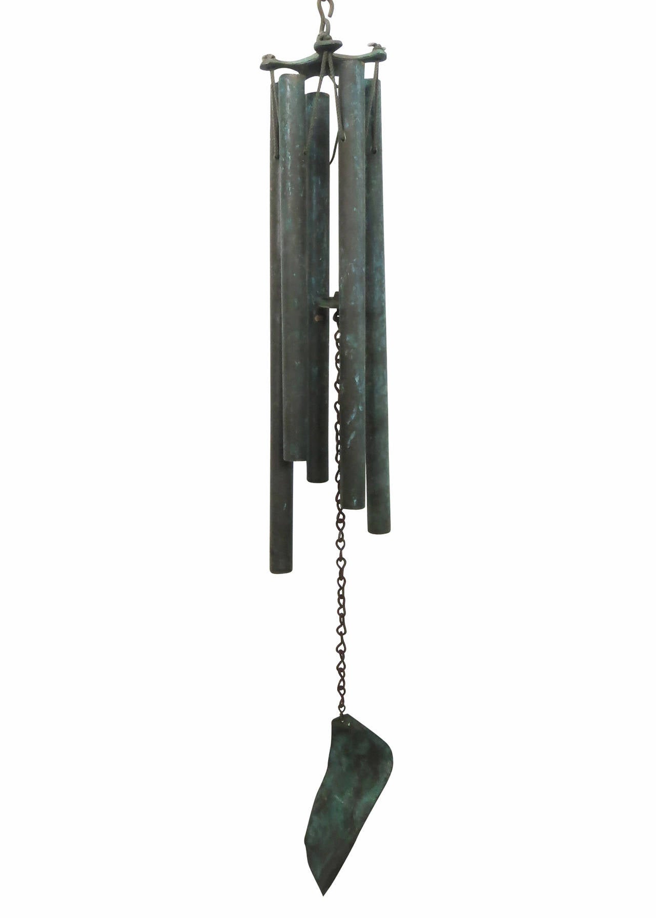Walter Lamb Attributed Modernist Bronze Tubing and Sheet Bronze Wind Chimes with a sound similar to church bells. From the beaches of Hawaii Walter Lamb created wonderful Furniture and Accessories in the 1950s and 1960s.

Small  18