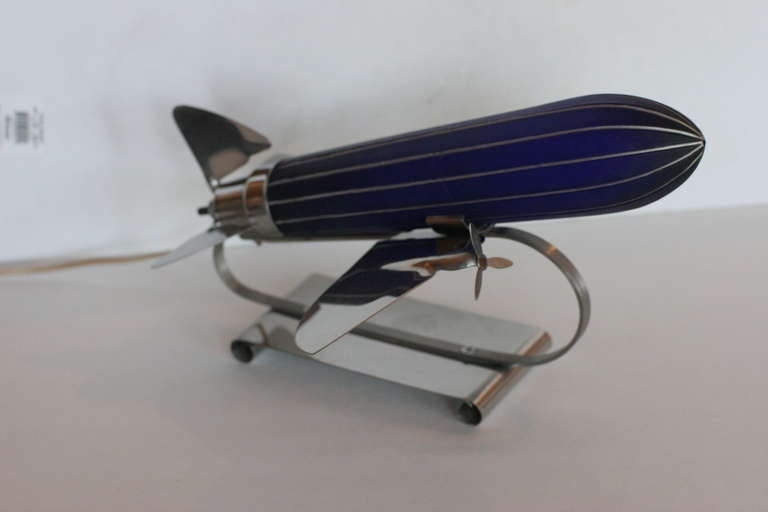 Streamline Airplane Table Lamp In Excellent Condition In Van Nuys, CA
