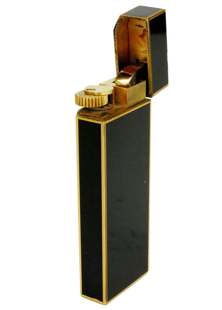 Moderne or 18k & Émail noir Briquet de poche Cartier