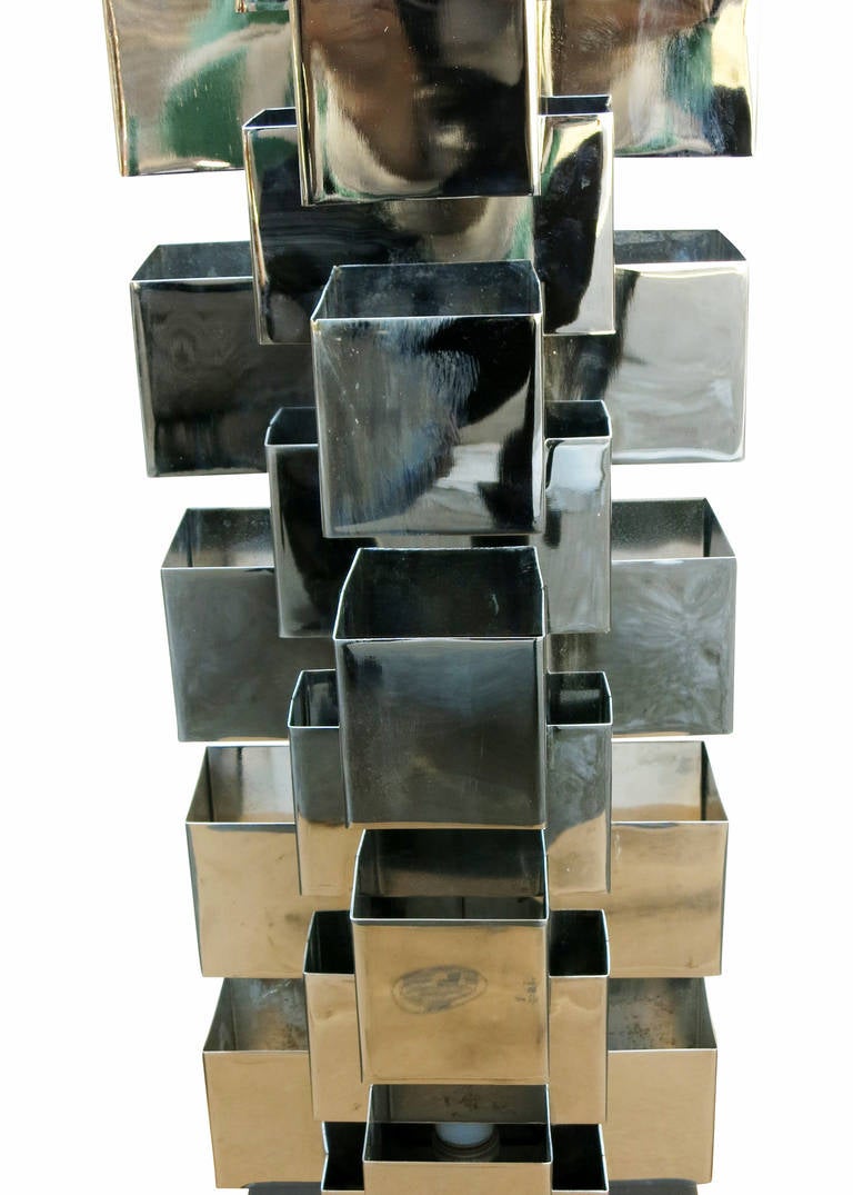 Chrome Interlaced Column Sculpture Table Lamp by Curtis Jere  **Saturday Sale**  In Excellent Condition In Van Nuys, CA