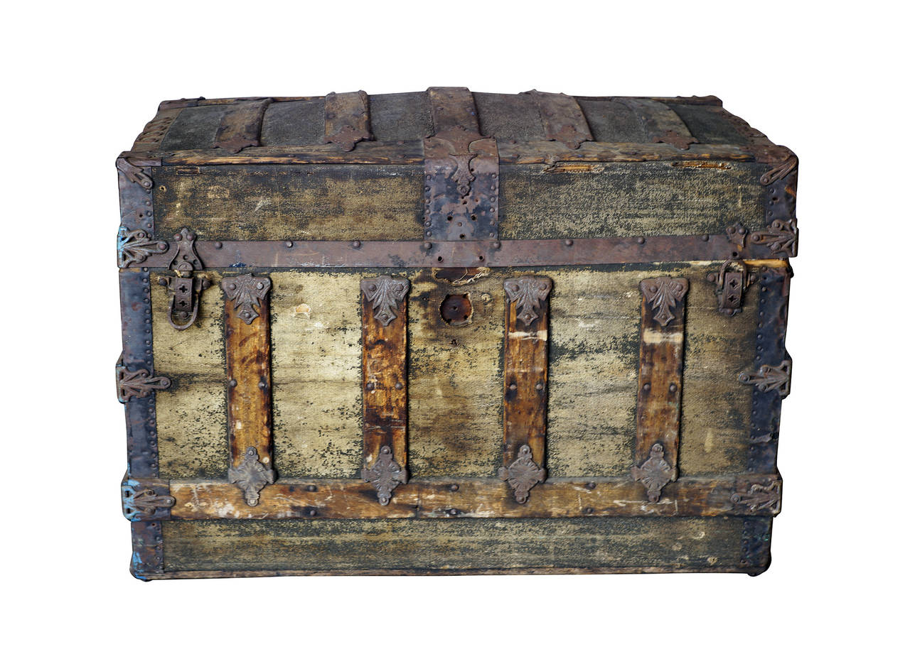 saratoga trunk luggage