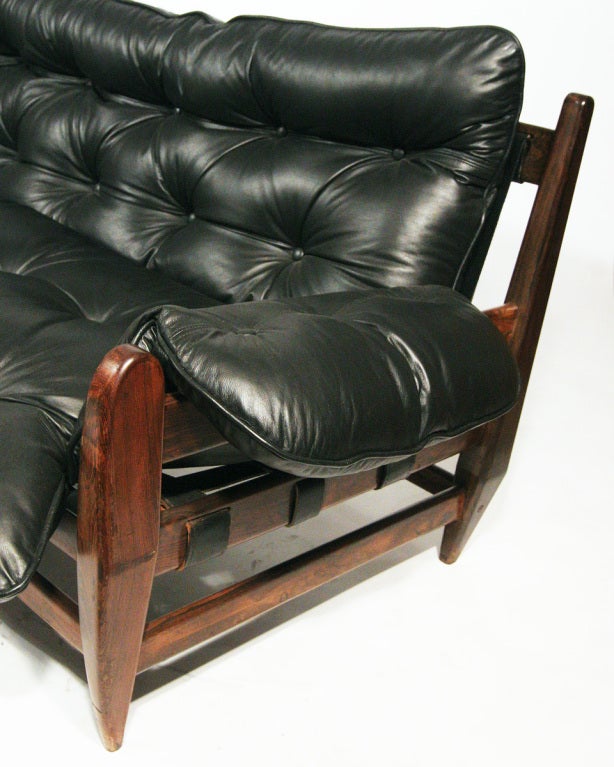 Mid-Century Modern Rosewood and Leather Sofa by Sergio Rodrigues 