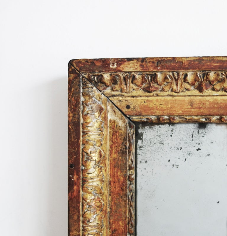 Giltwood Italian Late 18th-Early 19th Century Carved and Gilded Mirror