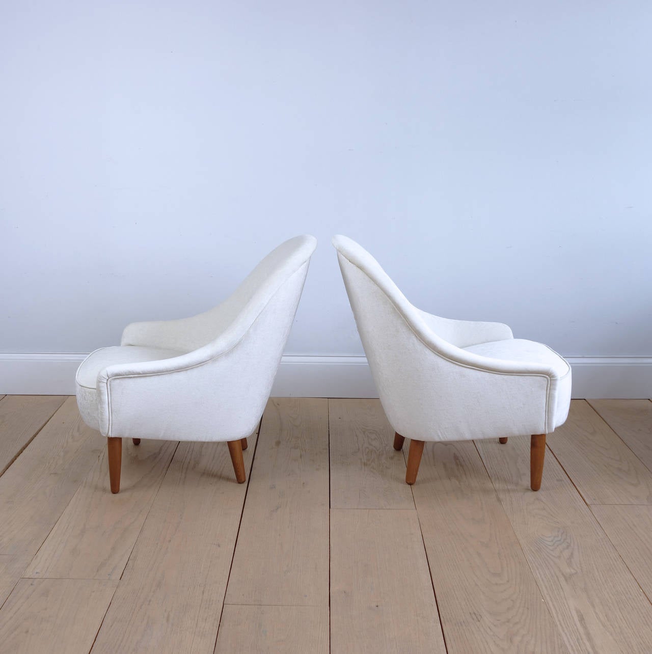 20th Century Pair of Swedish Armchairs Attributed to Carl Malmsten