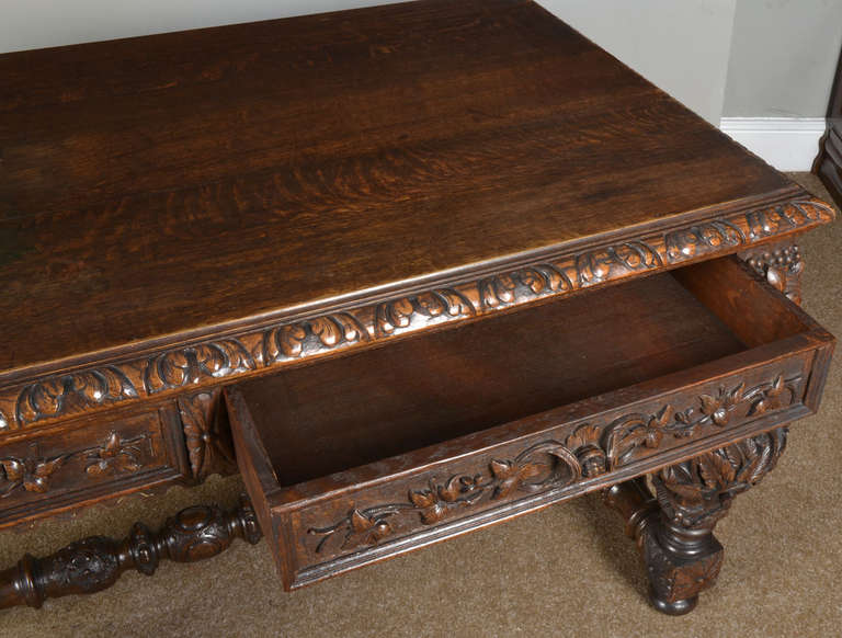Victorian Oak Library or Centre Table In Good Condition In Cheshire, GB