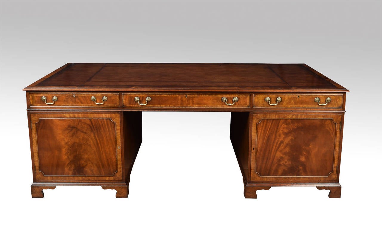 Victorian Very large mahogany partners desk