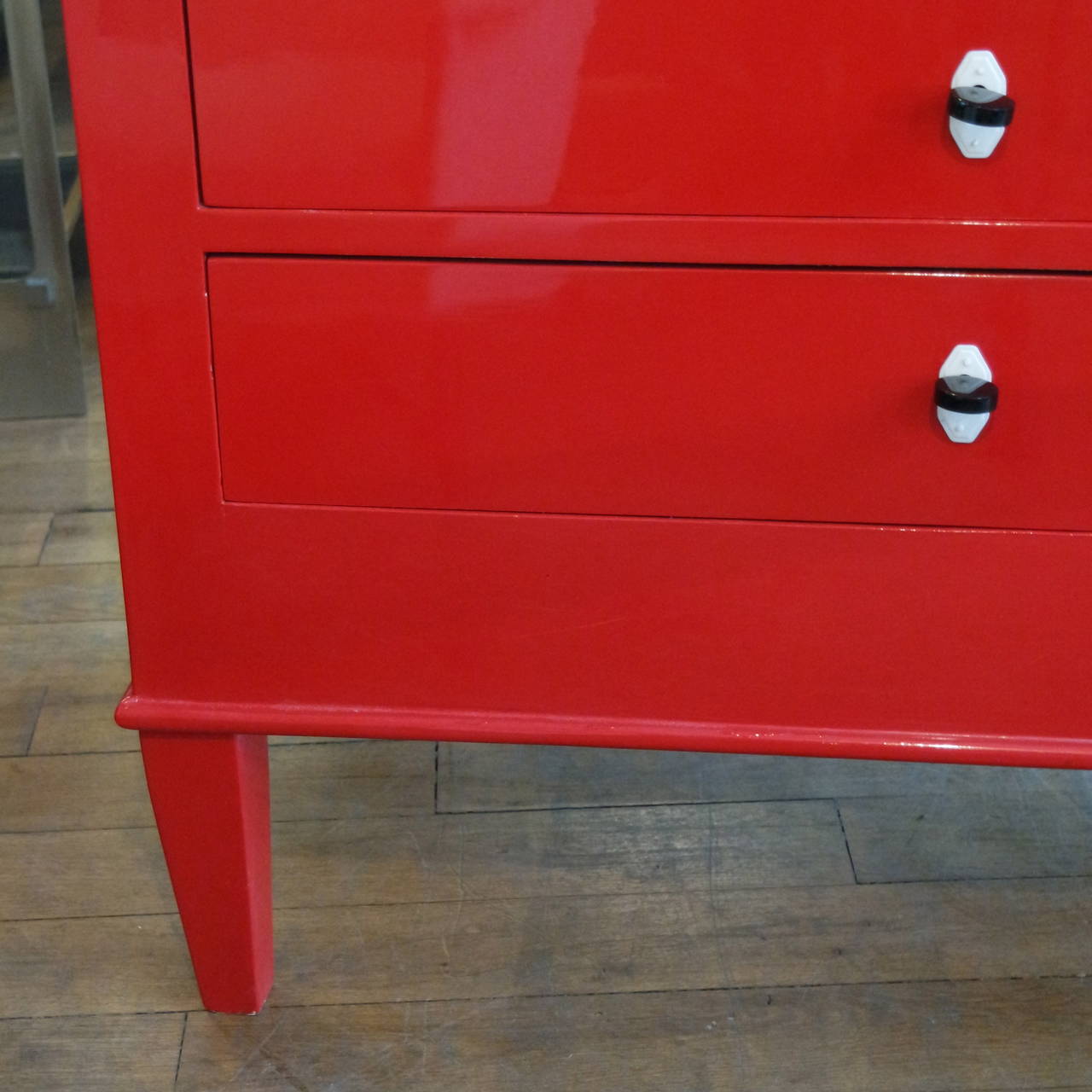 Beautiful Red Lacquered Chest of Drawers 2