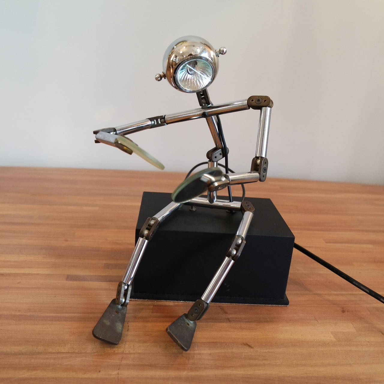 Mannequin lamp