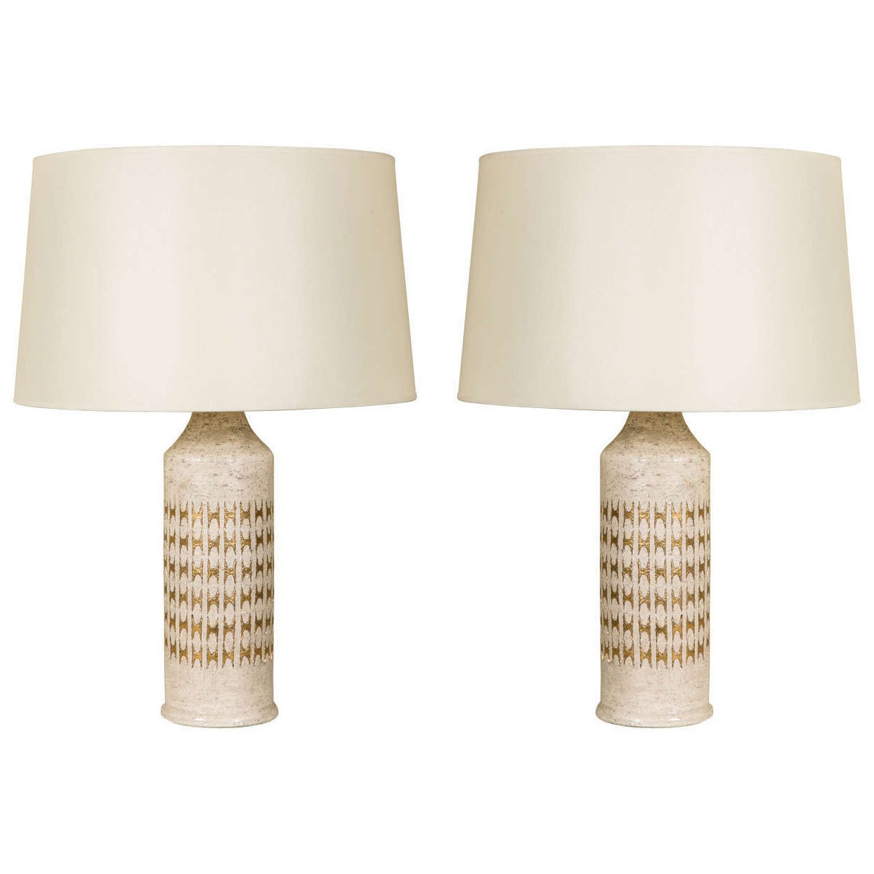 Pair of Bergboms Ivory Glazed and Gold Ceramic Table Lamps, Sweden, circa 1960 For Sale