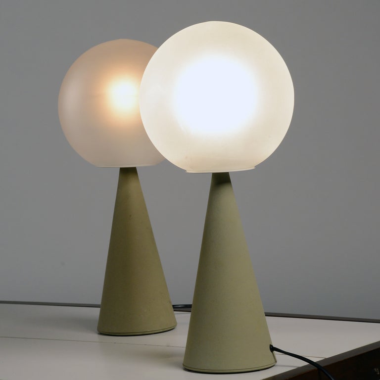 Pair of Bilia table lamps by Gio Ponti for Fontana Arte In Good Condition In Milan, IT
