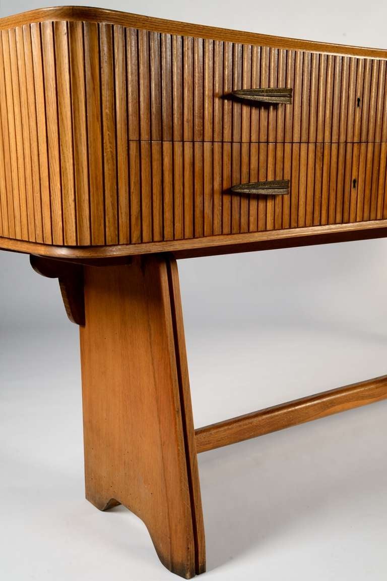 Mid-20th Century Exceptional sideboard by Paolo Buffa for Quarti