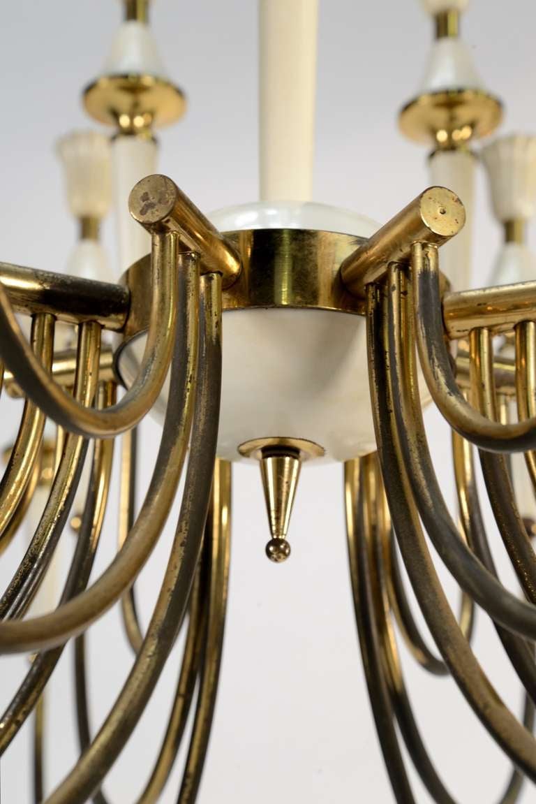 Mid-20th Century '50s 24 Lights Chandelier By Strada Milano