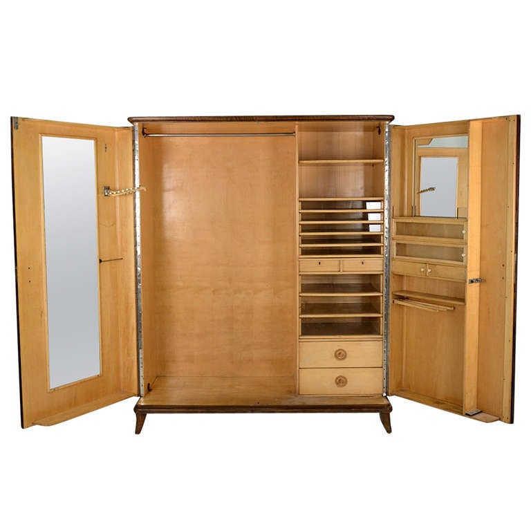 1940s wardrobe essentials