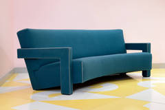 "637 Utrecht" Curved Sofa by Gerrit Rietveld for Cassina, Designed in 1935