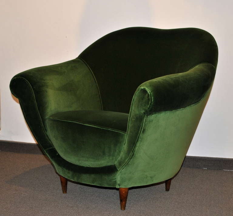 Pair of Italian armchairs in wood and green upholstery.
Italy, 1950's.