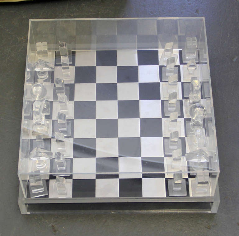 1970's Modernist Lucite Chess Set 3