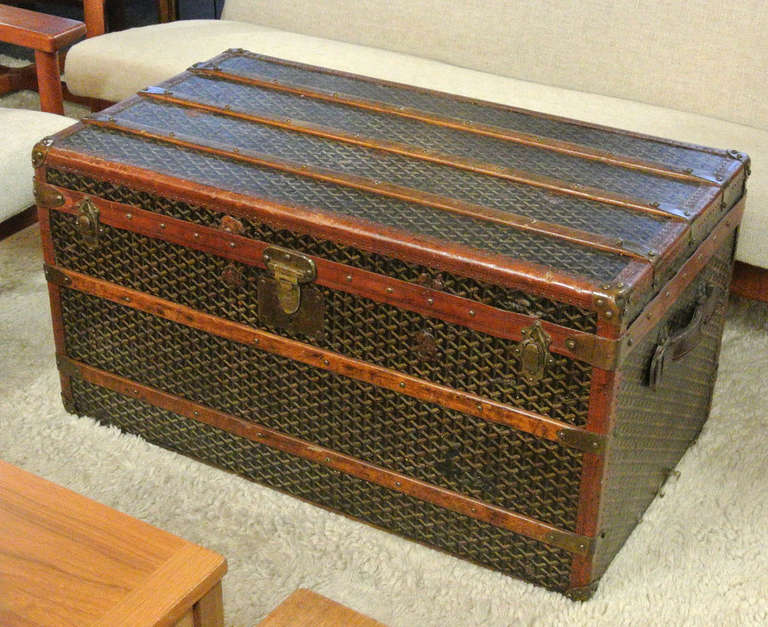 Fully labeled early 20th century Maison Goyard coffee table size steamer trunk.