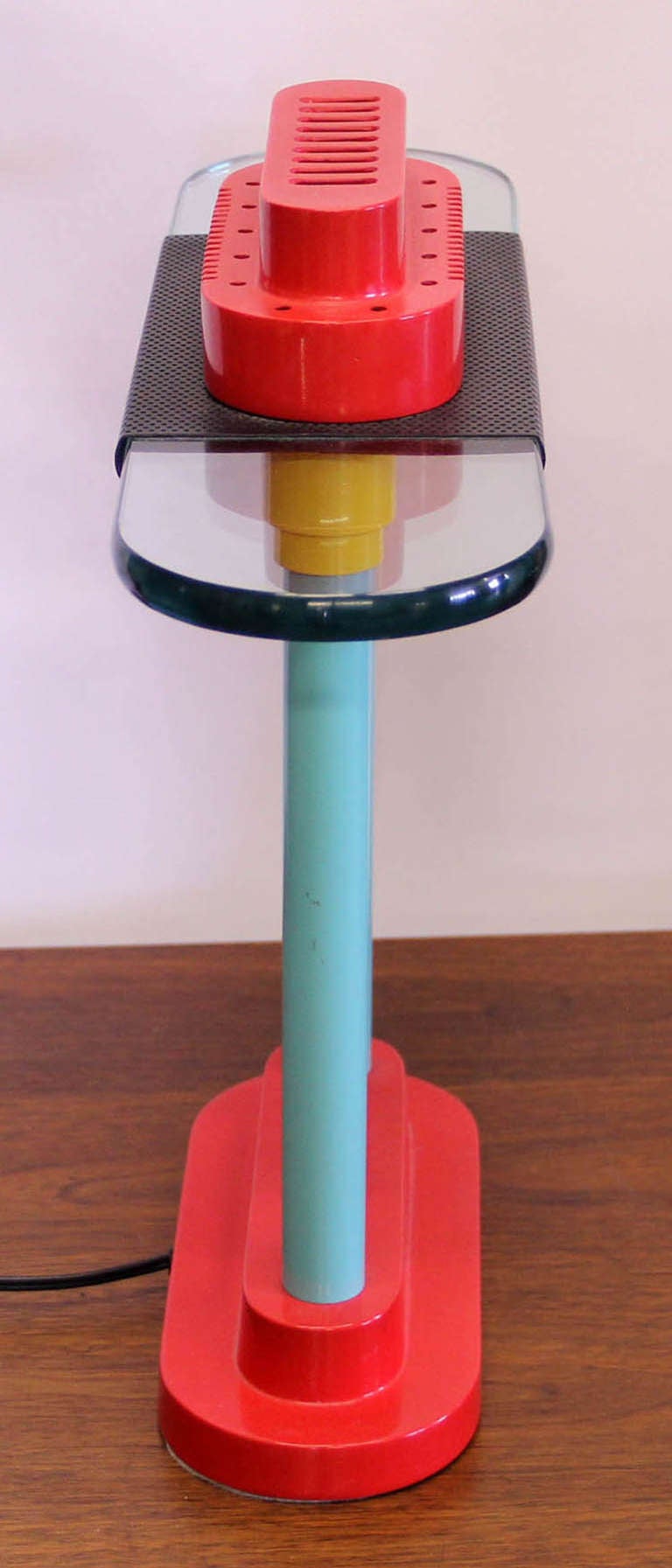 Robert Sonneman for George Kovacs Memphis Style Table Lamp In Good Condition In Minneapolis, MN