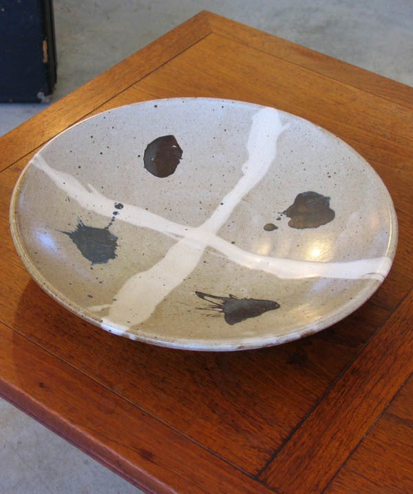 Beautiful studio pottery charger by world reknonwed mingei potter Warren MacKenzie.