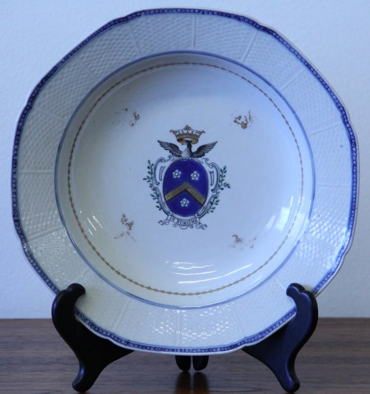 18th Century and Earlier Pair of Chinese Export Amorial Plates