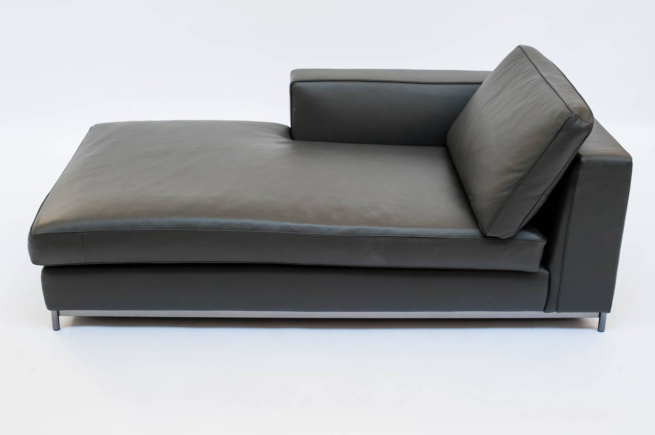 Chaise longue Albers by Rodolfo Dordoni for Minotti. Made in 2008.