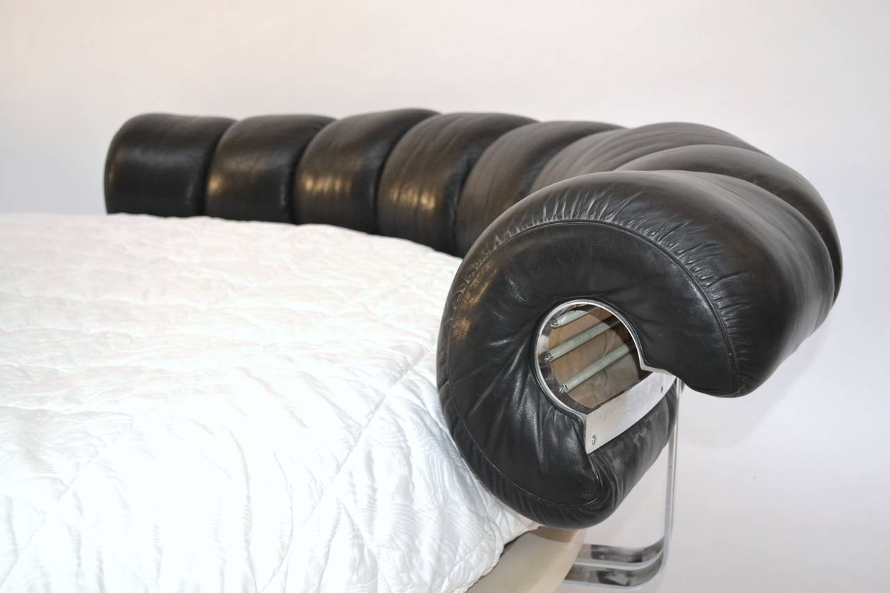 Mid-Century Modern Bed Lullaby, Poltrona Frau Designed by Luigi Massoni
