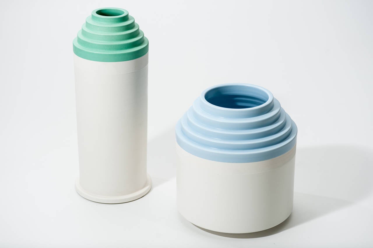 Pair of vases by Ettore Sottsass in ceramic mat.