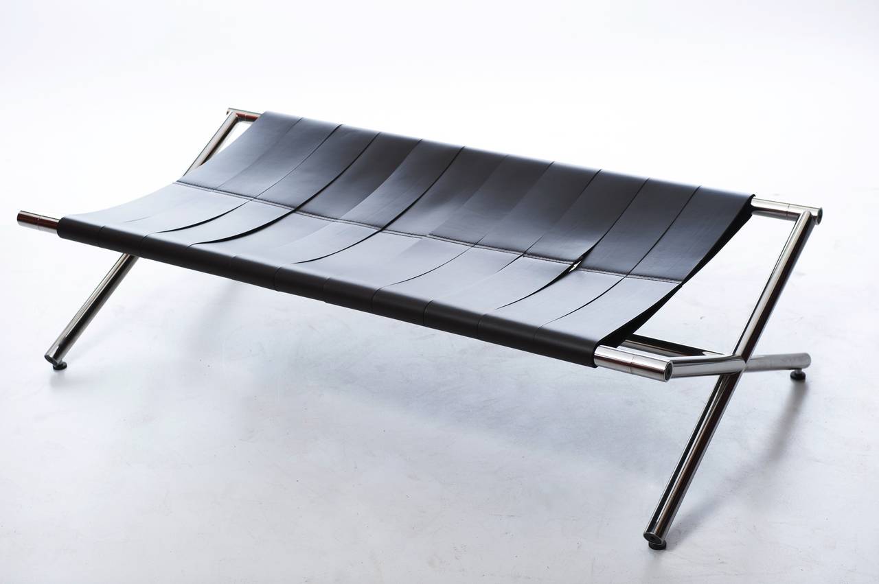Ottoman or bench self by Rodolfo Dordoni, Minotti. Made on 2006.