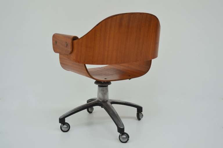 Chair for desk  in plywood- 50's In Good Condition In Milan, IT