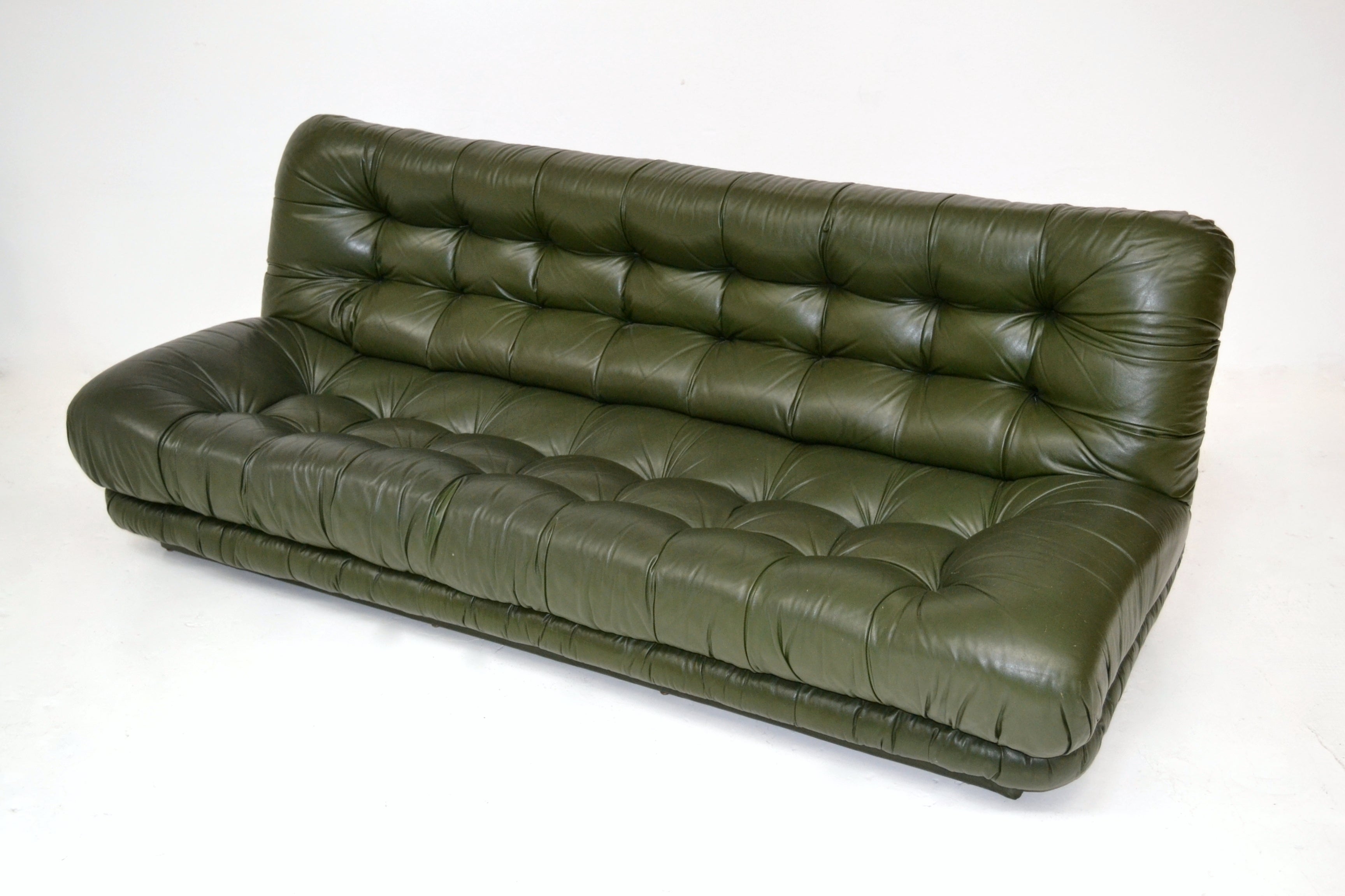 Sofa in leather- 70's