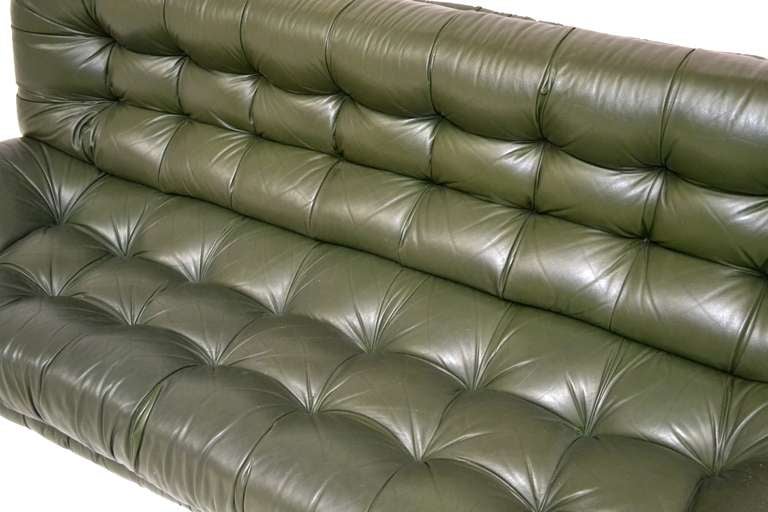 Italian Sofa in leather- 70's