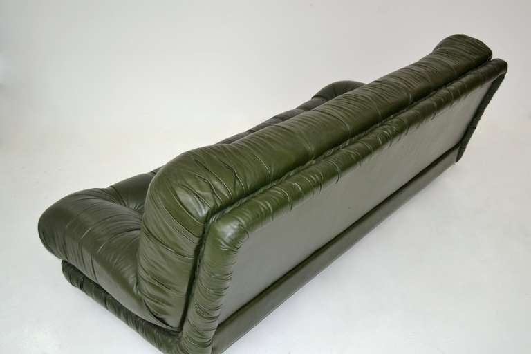 Late 20th Century Sofa in leather- 70's