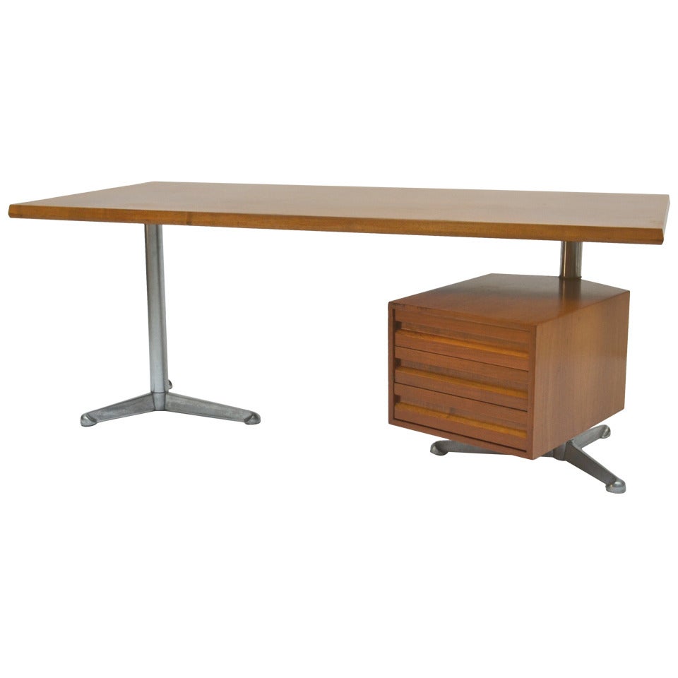 Desk by Osvaldo Borsani - Tecno
