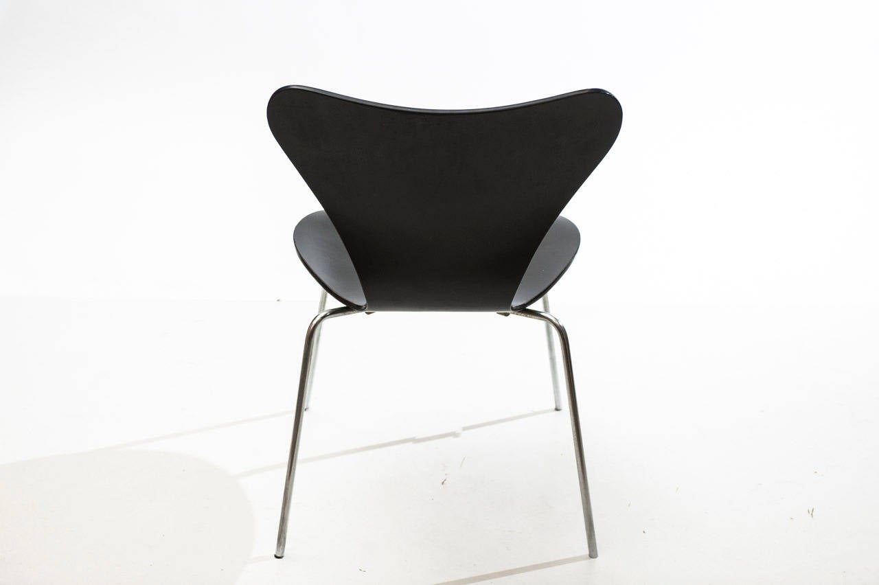 Mid-20th Century Set of Six Chairs Mod. 3107 by Arne Jacobsen