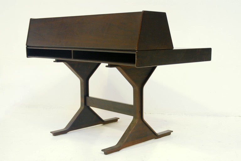 Desk 530- Gianfranco Frattini- Bernini, Italy In Good Condition In Milan, IT