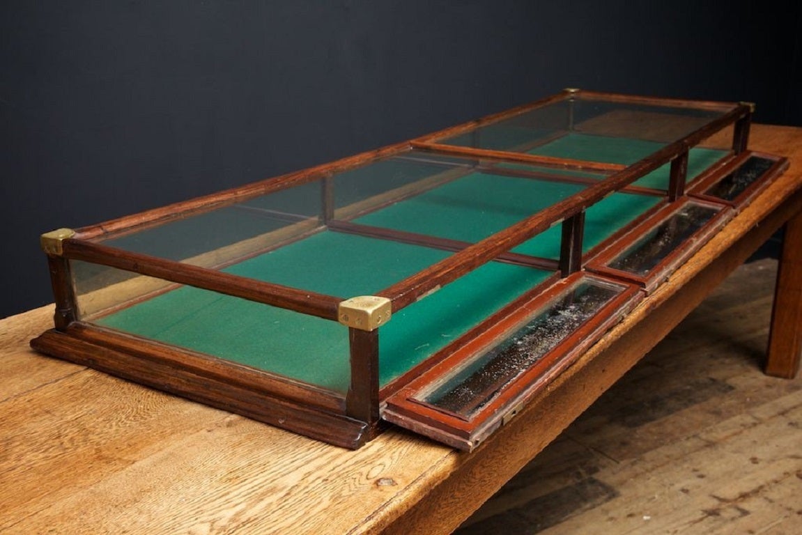 Counter Top Display Case