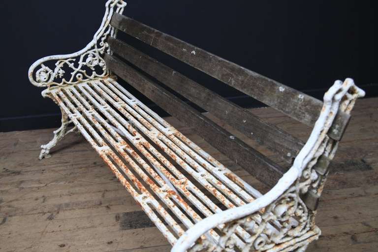Coalbrookdale Rustic Pattern Bench In Excellent Condition In Llandudno, Conwy