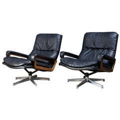 King Lounge Chairs by Strassle