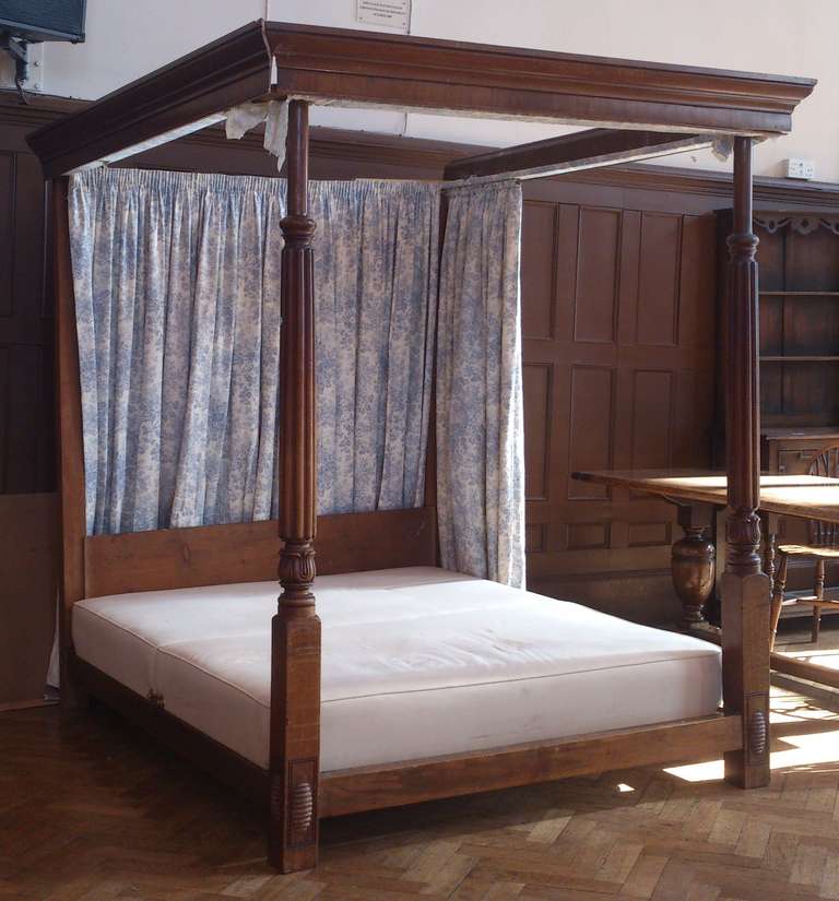 antique four-poster beds