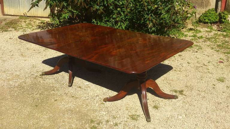 Antique Regency Twin Pedestal Mahogany Dining Table In Excellent Condition In Gloucestershire, GB