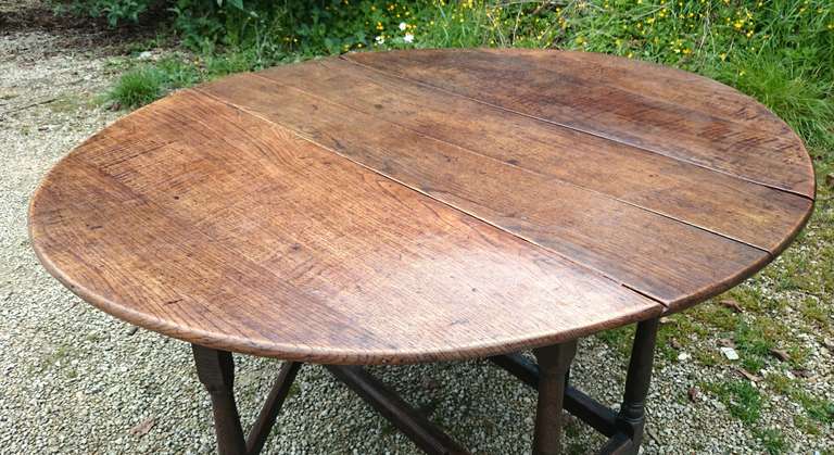 18th Century and Earlier Early Oak Gate Leg Dining Table