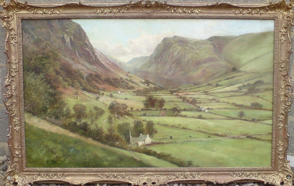 Beautiful and captivating oil painting of the spectacular mountains of Wales, this painting captures perfectly the ephemeral atmosphere of this mythical Celtic landscape. Painting signed verso French artist Georges Pienne and dated 1900. He lived in