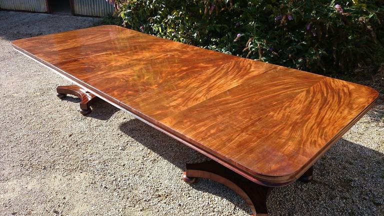 19th Century Mahogany Twin Pedestal, Antique Dining Table In Good Condition In Gloucestershire, GB