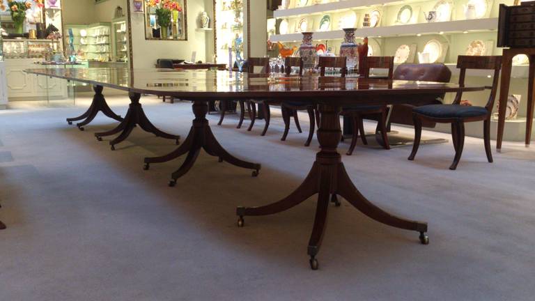 Antique Georgian/Regency Four Pedestal Mahogany Dining Table by Gillows, c 1790 For Sale 2