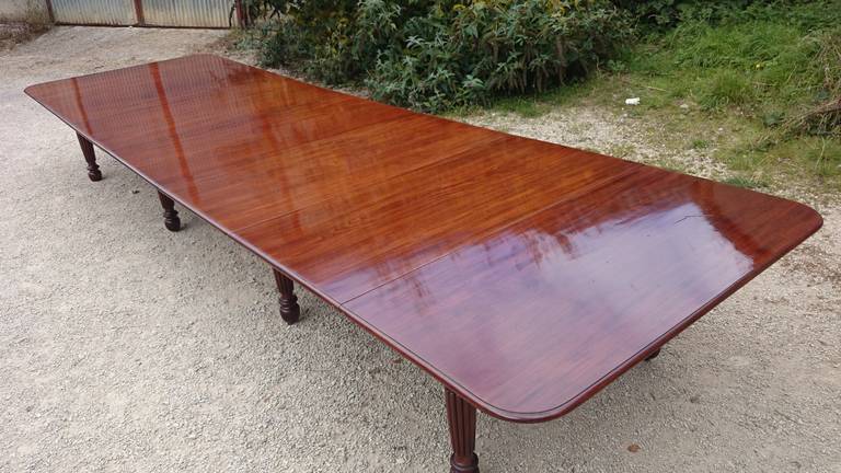 Large Strong and Versatile Regency Mahogany Dining Table 1