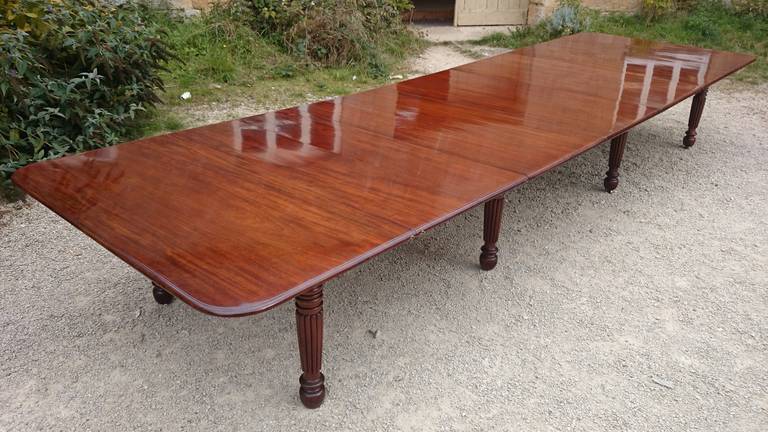 Large Strong and Versatile Regency Mahogany Dining Table 2