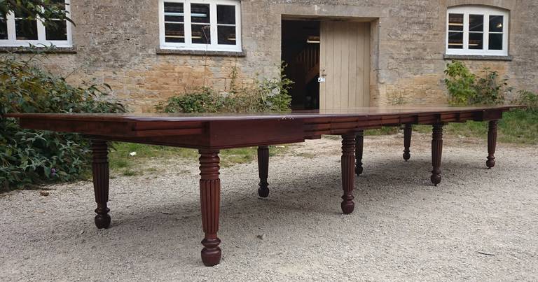 Large Strong and Versatile Regency Mahogany Dining Table 3
