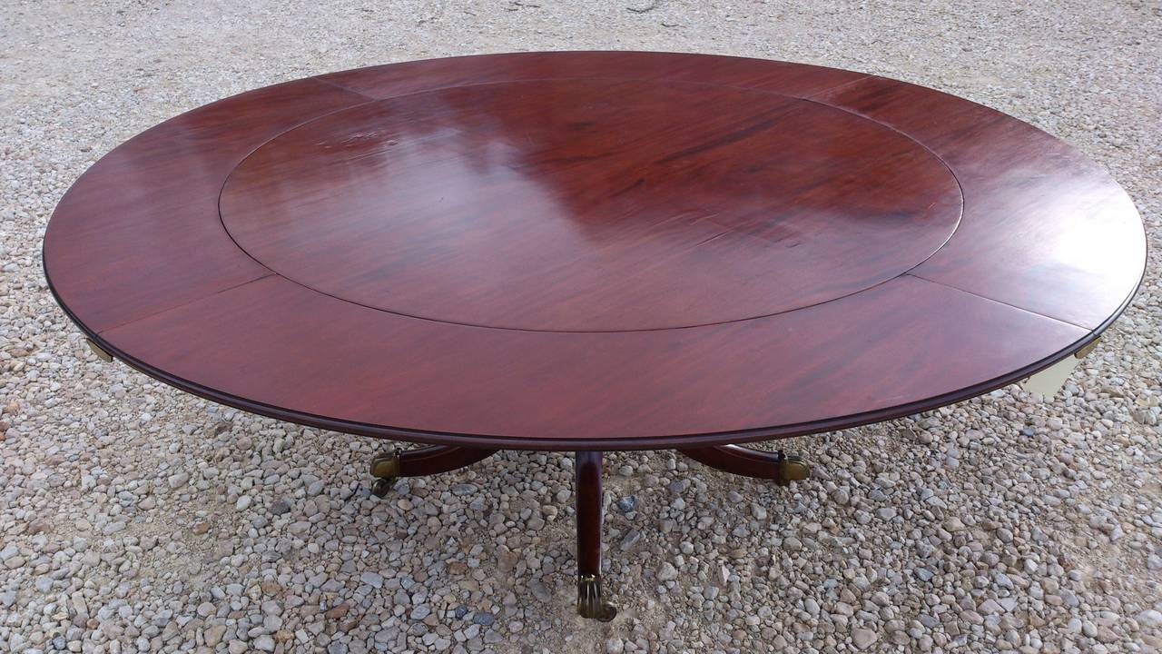 Early 19th Century Round Extending Antique Dining Table