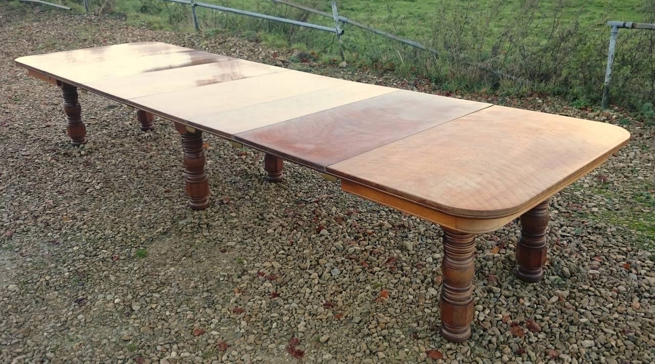 British 19th Century Holland and Sons Satin Birch Extending Dining Table