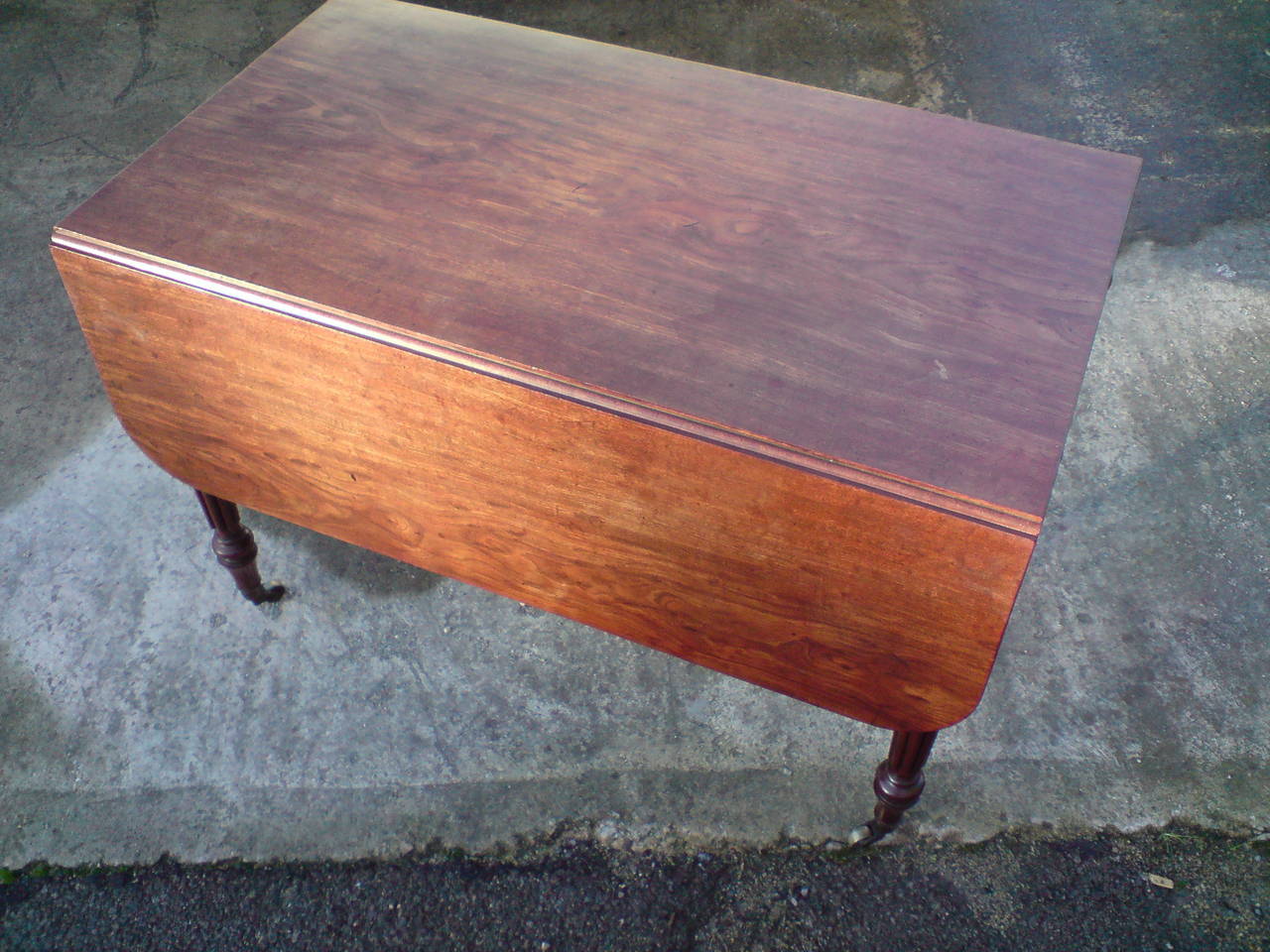 British Antique Mahogany Pembroke Table For Sale
